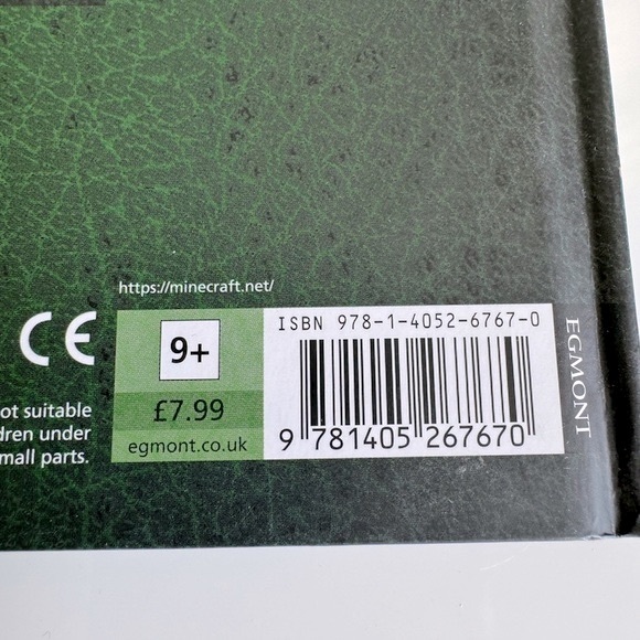 🌟HOST PICK🌟 “Minecraft Annual 2014” hard cover book - Picture 5 of 6